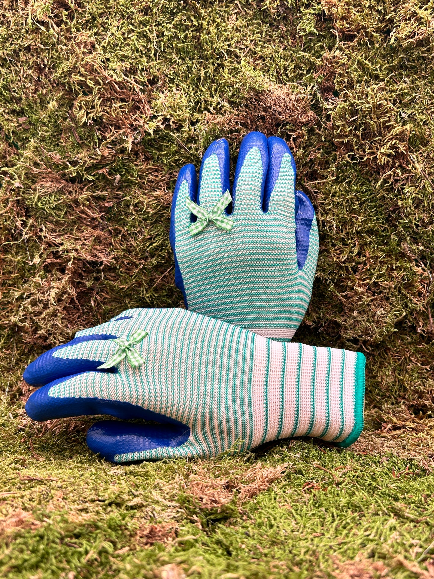 Cut Grass Coated Gloves